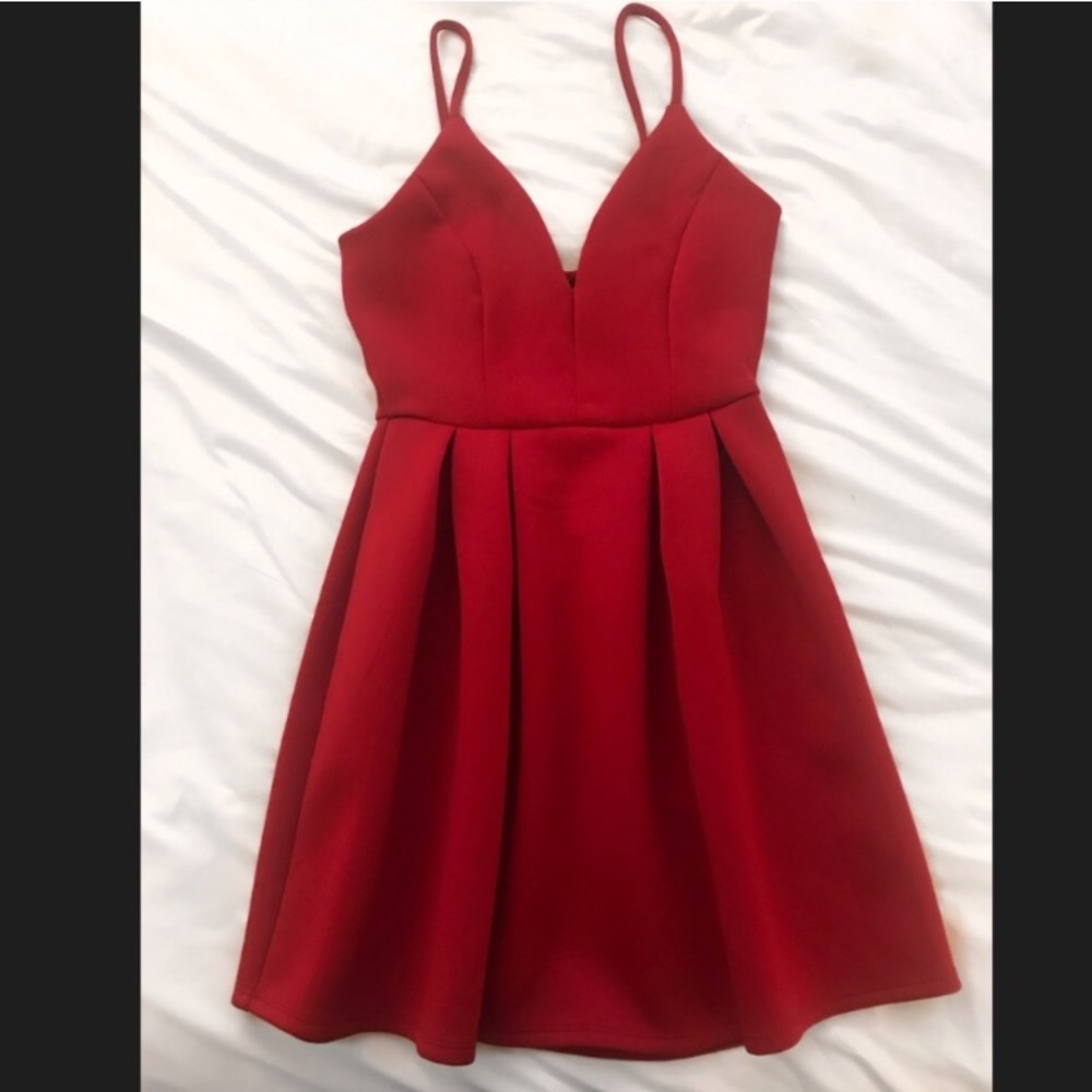 Sexy red dress!